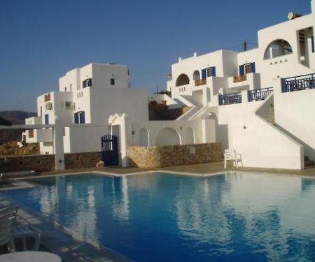 Rita'S Place Hotel Иос Хора Екстериор снимка