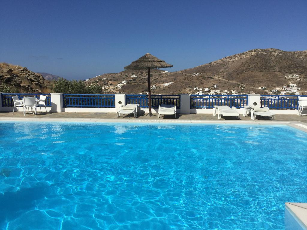 Rita'S Place Hotel Иос Хора Екстериор снимка