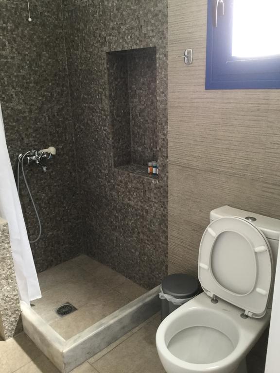 Rita'S Place Hotel Иос Хора Екстериор снимка
